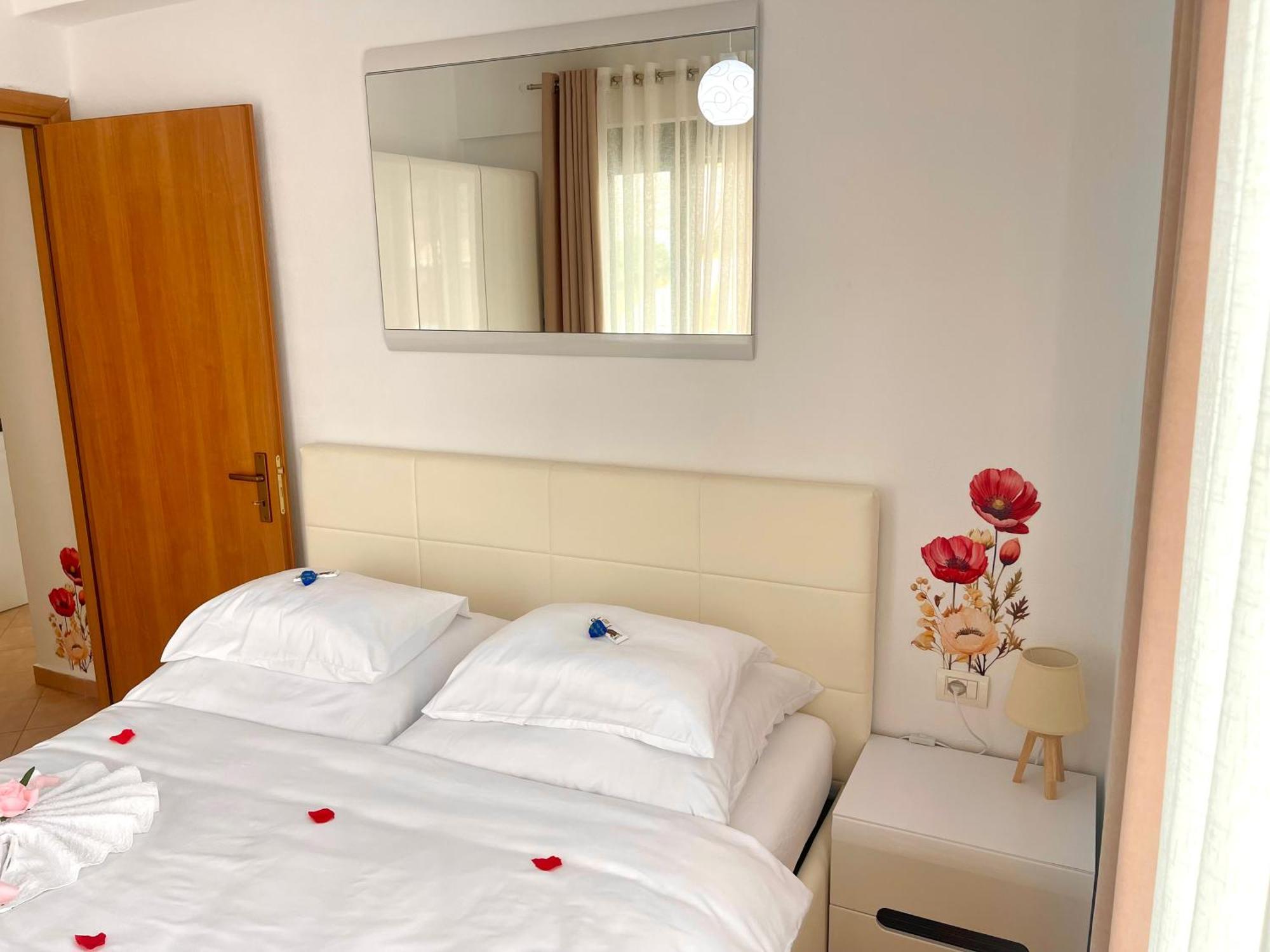 Onde Del Mare Apartment Sarandë Eksteriør billede