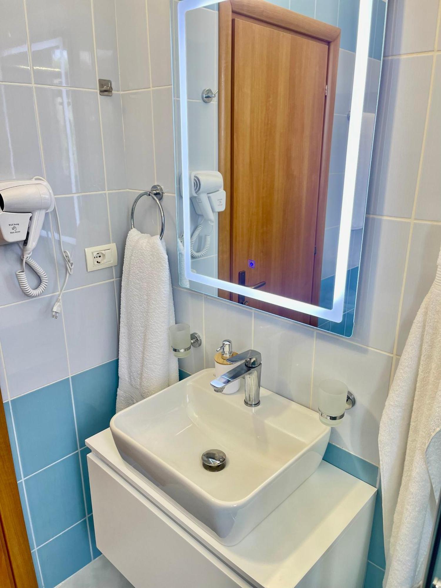 Onde Del Mare Apartment Sarandë Eksteriør billede