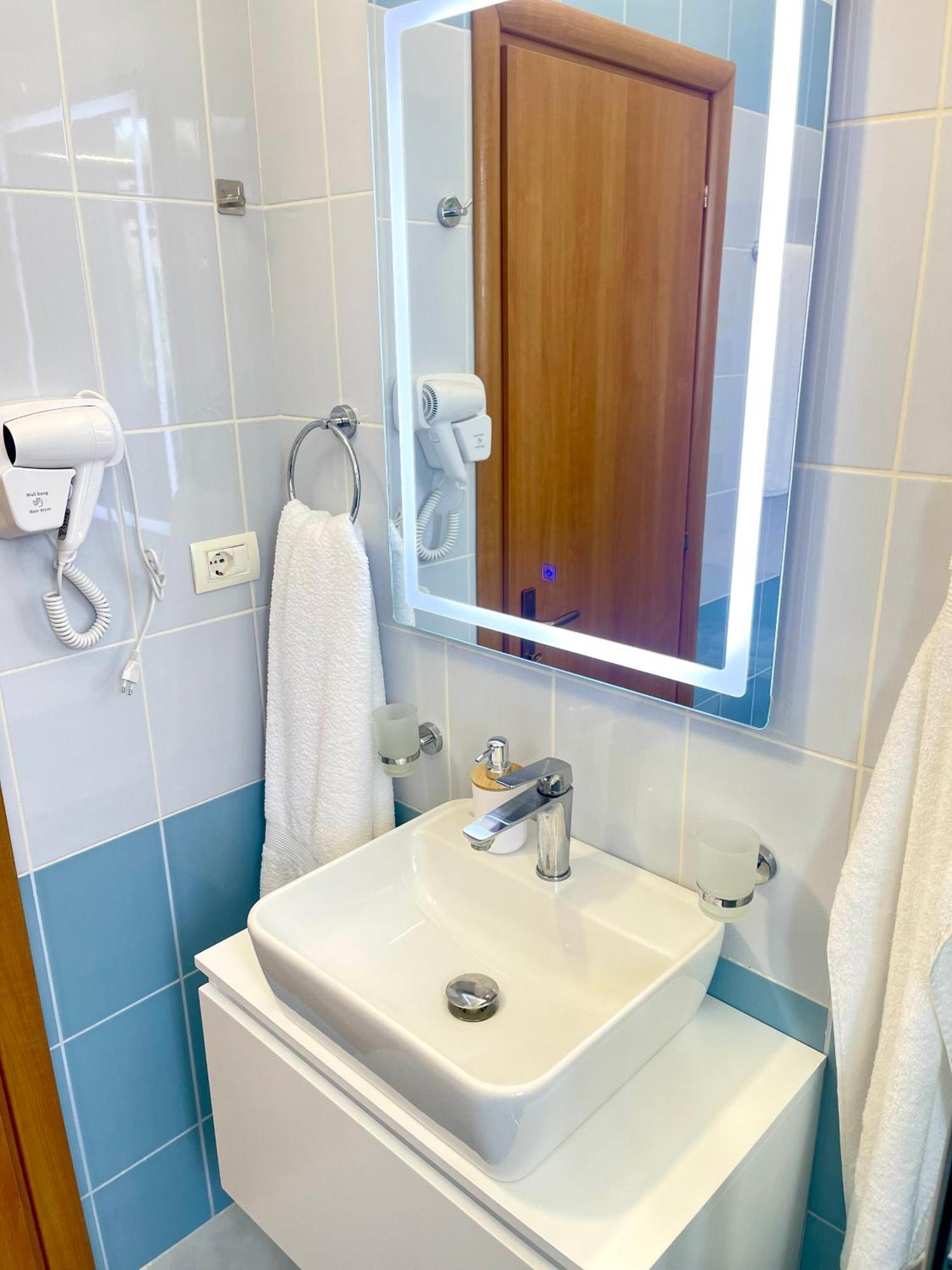 Onde Del Mare Apartment Sarandë Eksteriør billede